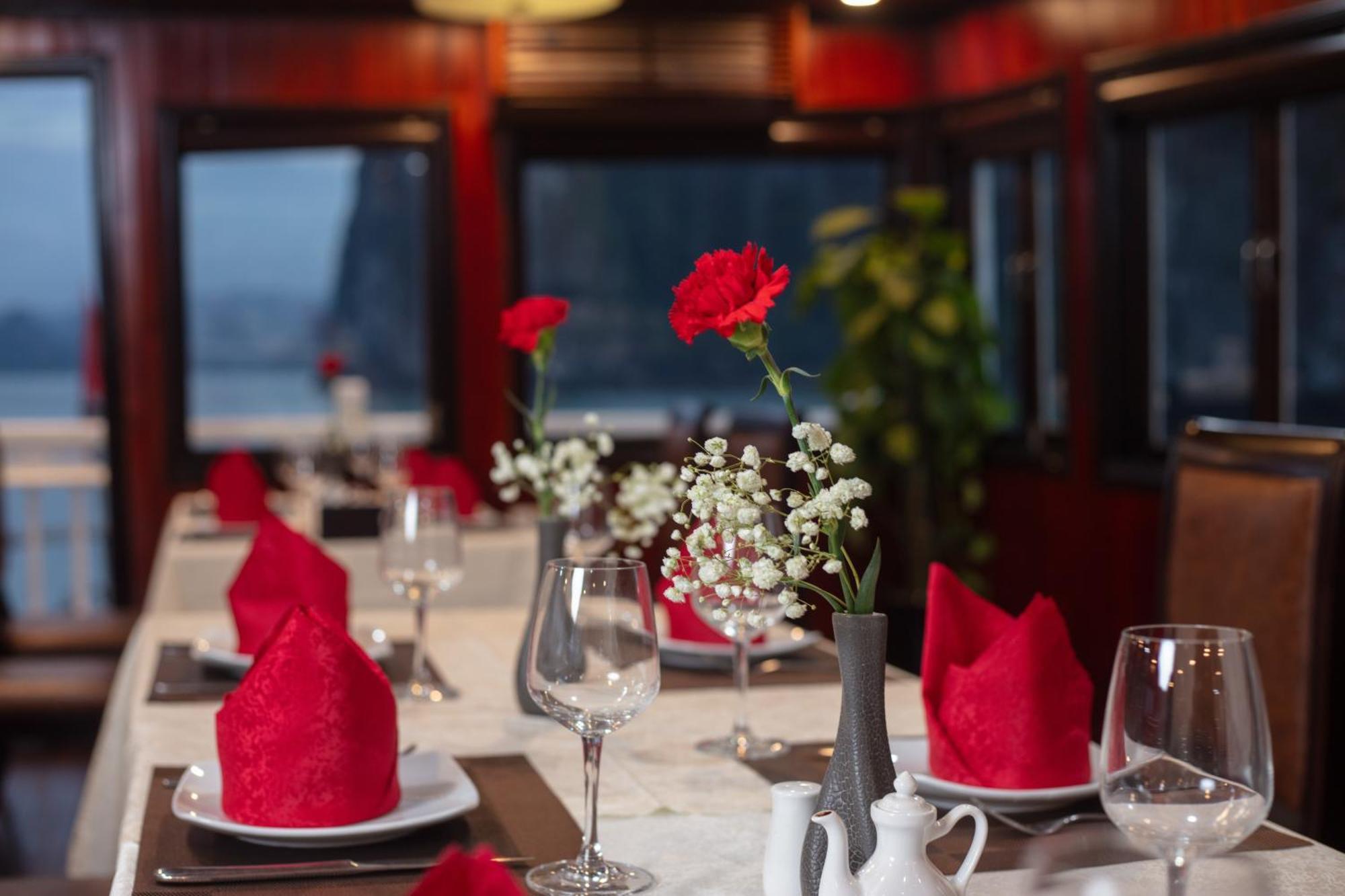 Ruby Cruise Ha Long Exterior foto