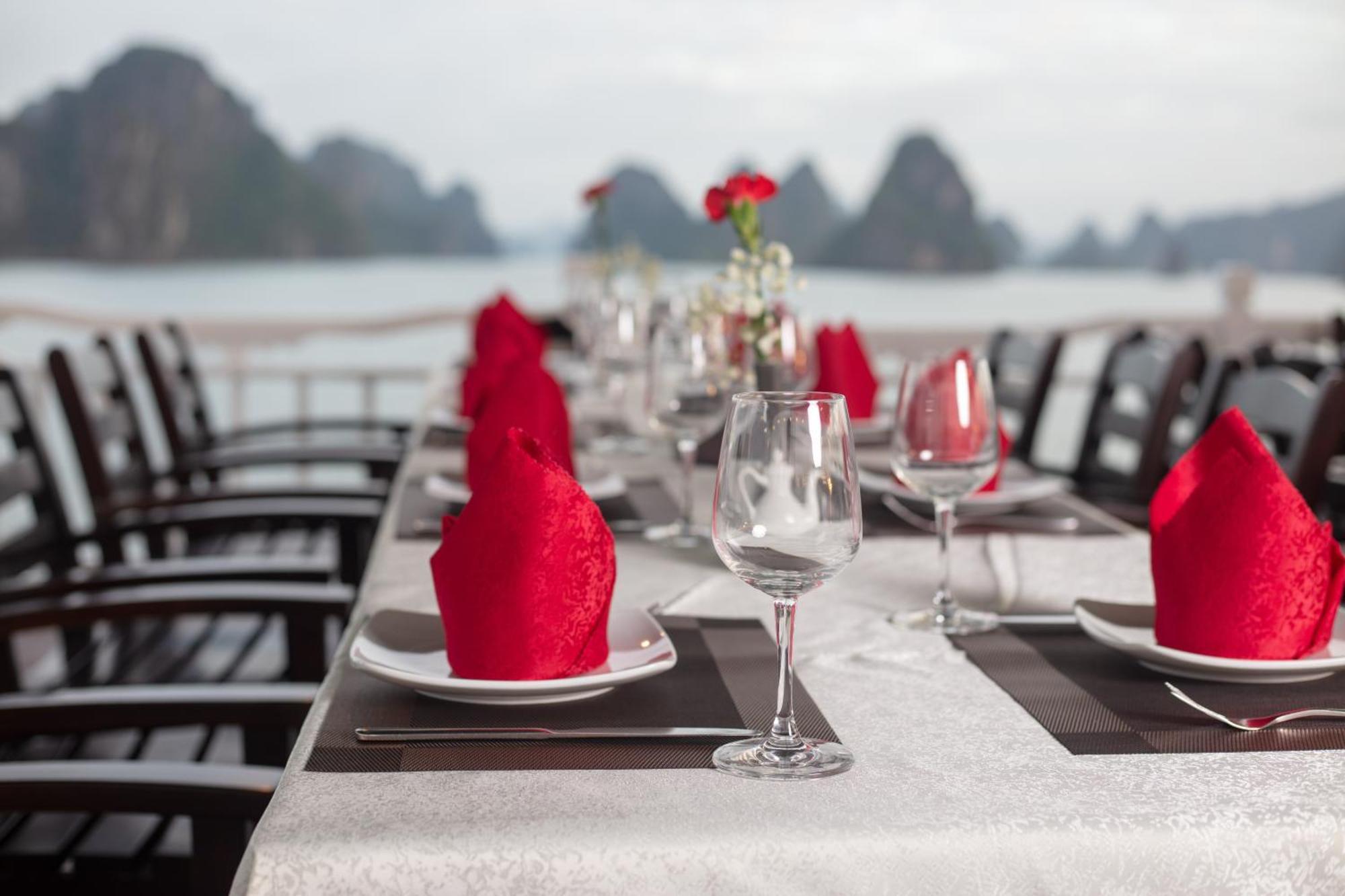 Ruby Cruise Ha Long Exterior foto